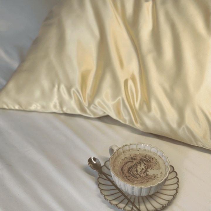 ШЕЛКОВАЯ НАВОЛОЧКА 50Х70 сливочный желтый_7