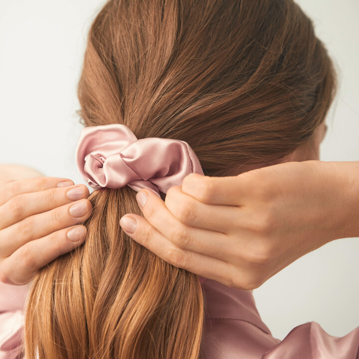 Шелковая резинка широкая